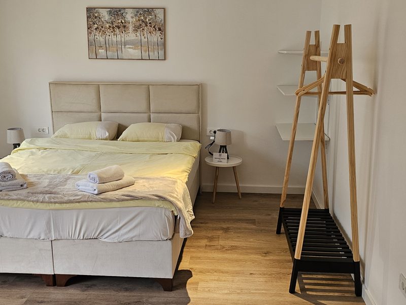 Apartment 6