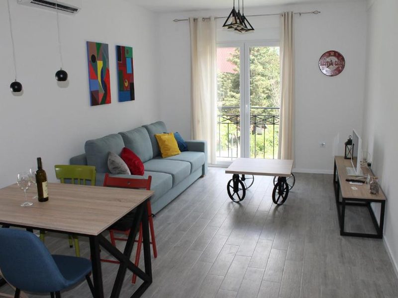 Apartment 5