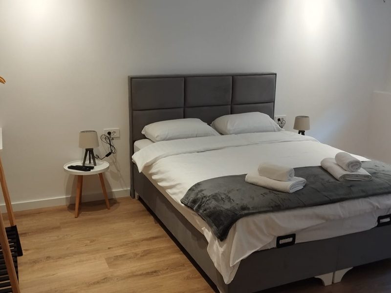 Apartment 7