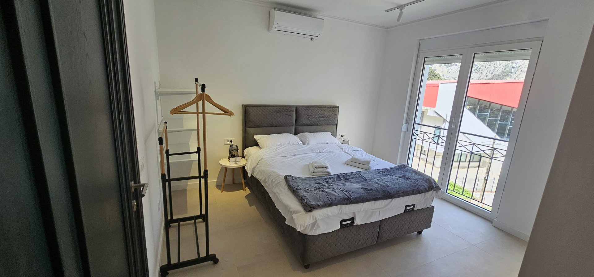 Apartment 8
