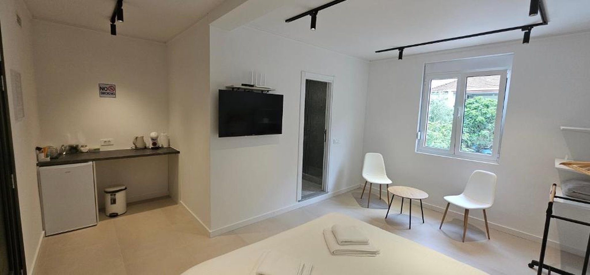 Apartment 9